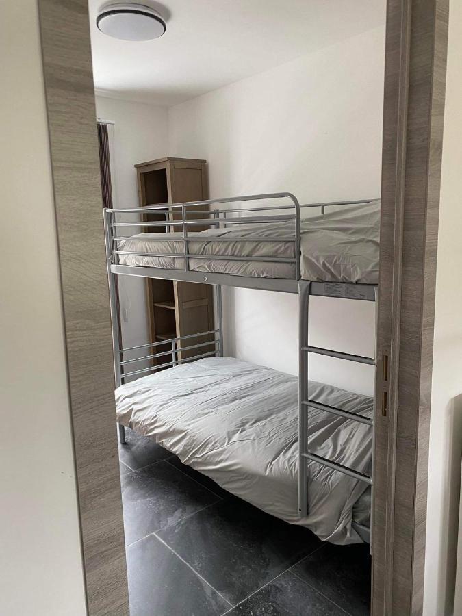 Le Pre Sous L Eau - Moderna Apartment Anhee Bagian luar foto